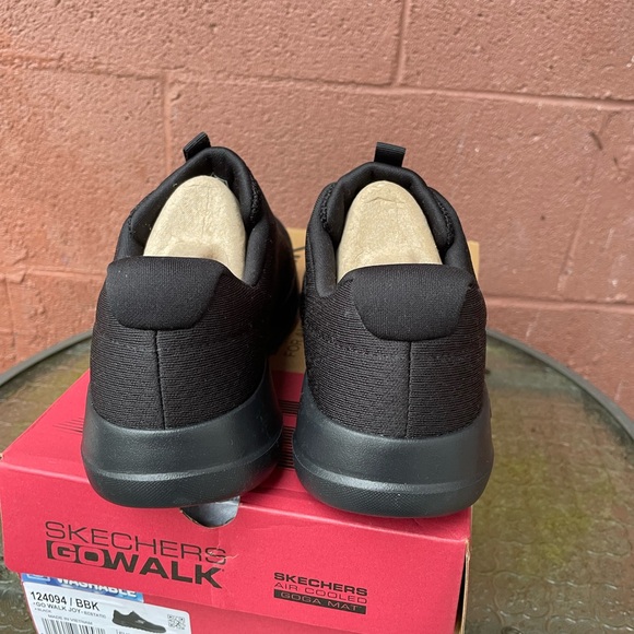 New Skechers Go Walk Black Washable Shoes Size 5 - Picture 8 of 9